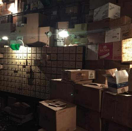 The audience discovers a world to explore along the fine line between vintage and crap. 